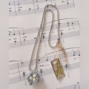 Pearl Nest Necklace
